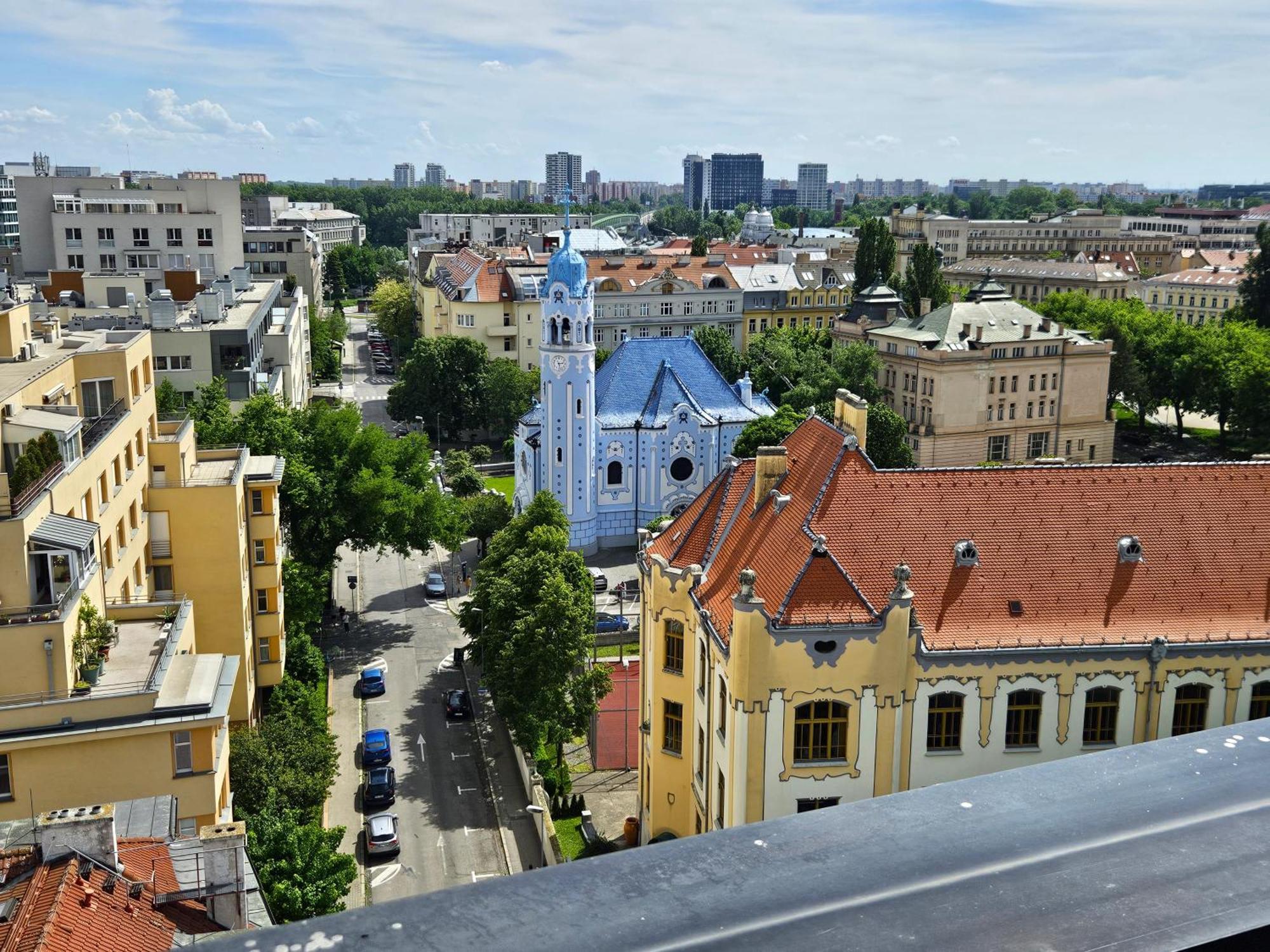 Panorama View Design Apt In Old Town - Free Parking Bratislava Exterior photo