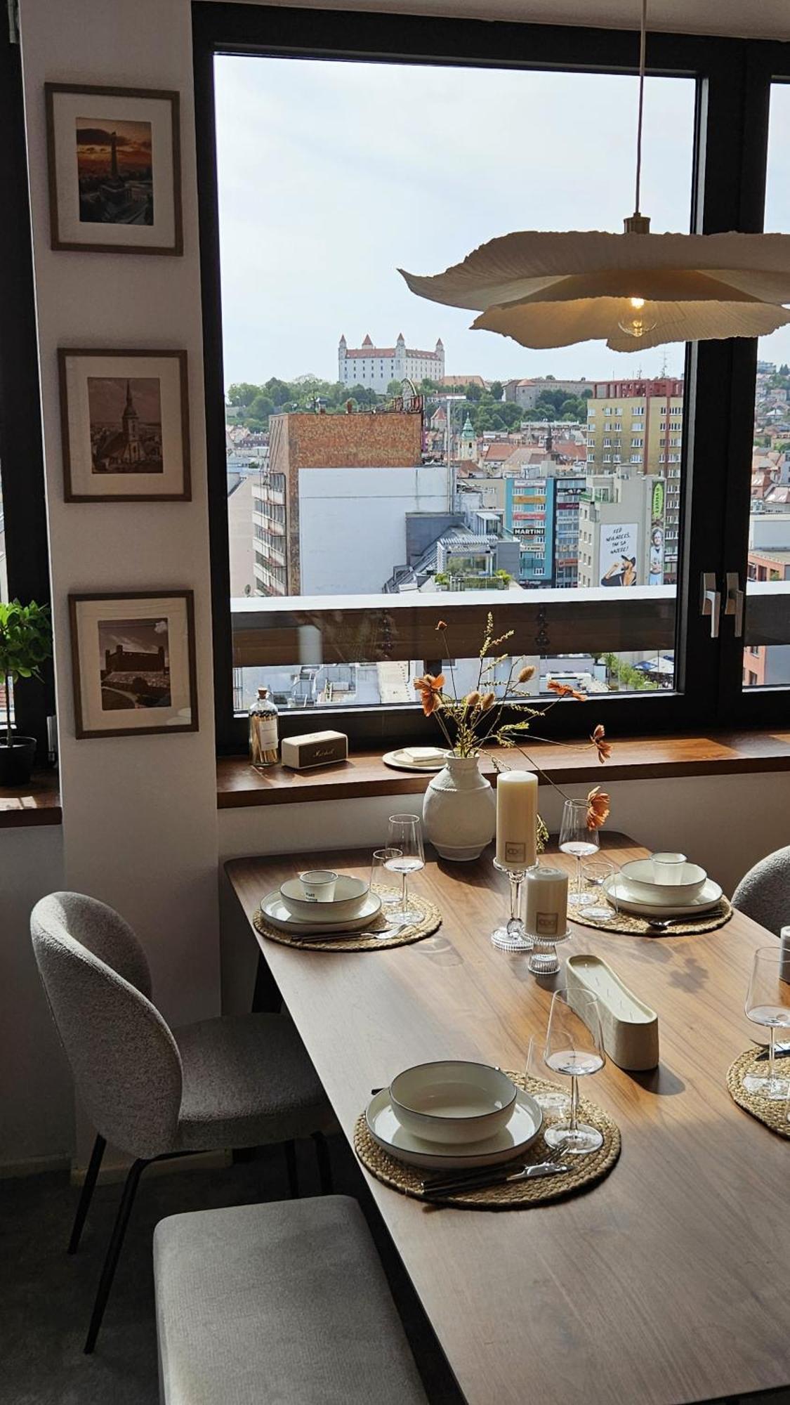 Panorama View Design Apt In Old Town - Free Parking Bratislava Exterior photo